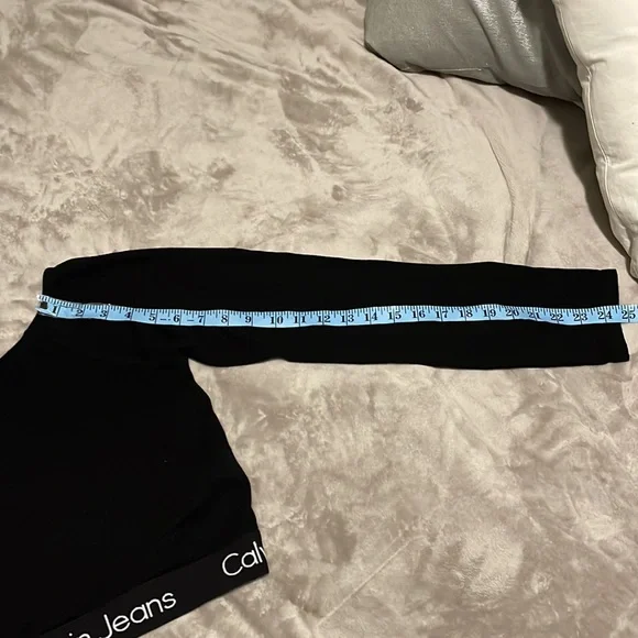 Calvin Klein Cropped Top - Picture 7 of 8